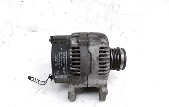 Audi A4 S4 B5 8D Generator/alternator 028903018G 0123320055