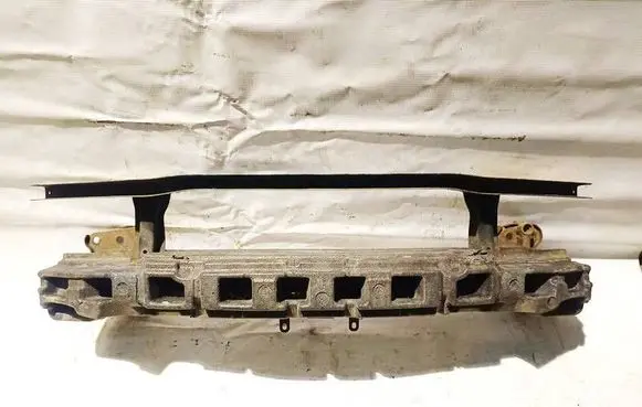 Skoda Yeti (5L) Front bumper cross member