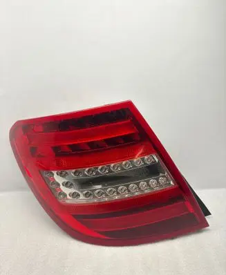 Mercedes-Benz C W204 Rear/tail lights A2048204664 0000996644