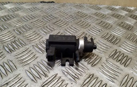Audi A6 S6 C4 4A Turbo solenoid valve 1H0906627 72190320