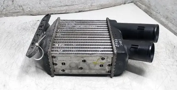 Renault Scenic I Intercooler radiator 867634CG 8200047162