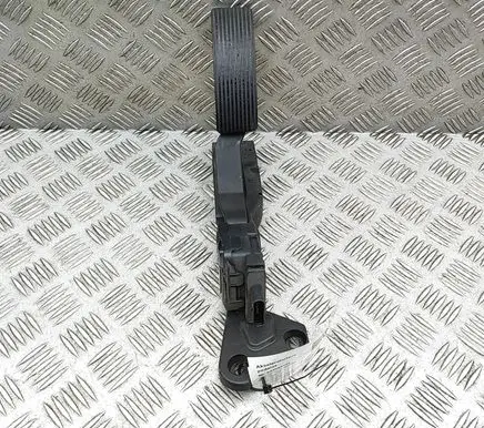 Mercedes-Benz ML W166 Accelerator throttle pedal A1663000004 6PV933966