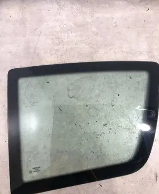 Microcar M.GO Rear side window