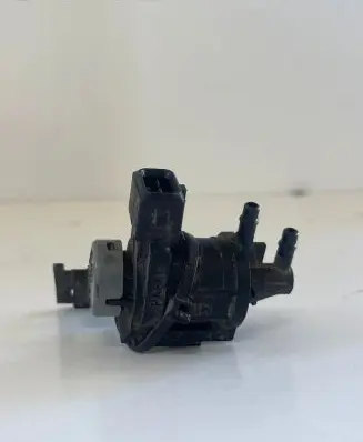 Audi A6 S6 C5 4B Turbo solenoid valve 1J0906283