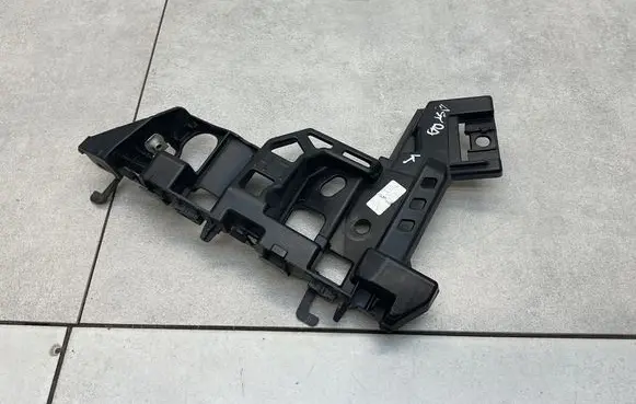 Opel Astra K Front bumper mounting bracket 39020432