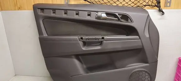 Opel Zafira B Rear door card panel trim 13223184