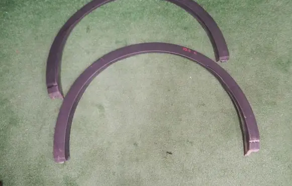 Front arch trim