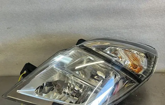 Nissan NV400 Headlight/headlamp 26060BZ50A