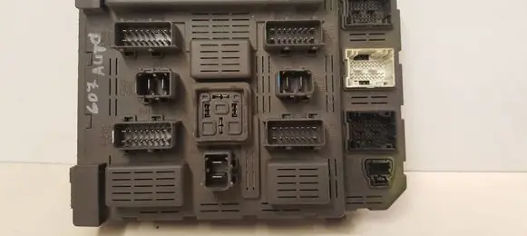 Peugeot 607 Comfort/convenience module 9645585580