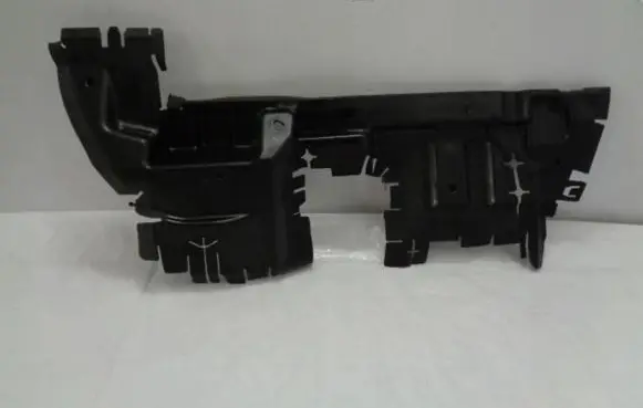 Peugeot Expert Radiator trim 9812134180