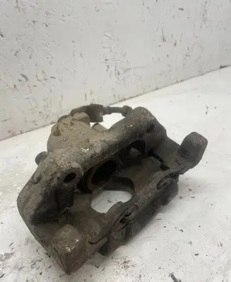 Volkswagen Multivan T4 Front brake caliper