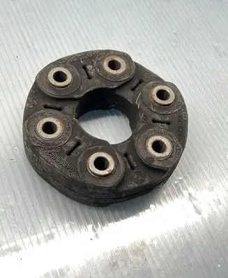 BMW X6 F16 Rear prop shaft donut coupling/joint 7610061