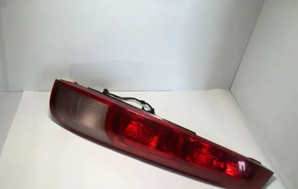 Nissan X-Trail T30 Rear/tail lights B46R