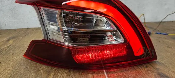 Peugeot 308 Rear/tail lights 9677817680 81250101 111215