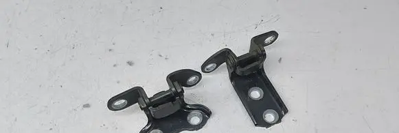 Rear door hinge set