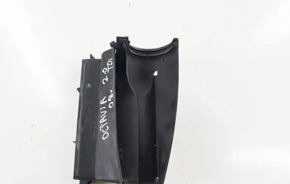 Skoda Octavia Mk2 (1Z) Air intake hose/pipe 1Q0805962 1K0805962E