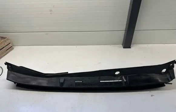Subaru Impreza IV Wiper trim C10010021