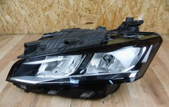 Peugeot 308 Headlight/headlamp 98516733 00504919999 0826M297
