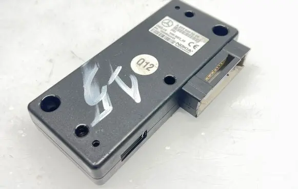 Mercedes-Benz CLK A208 C208 Phone control unit/module A2038203226