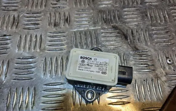 Audi A6 S6 C6 4F ESP acceleration yaw rate sensor 4F0907637A