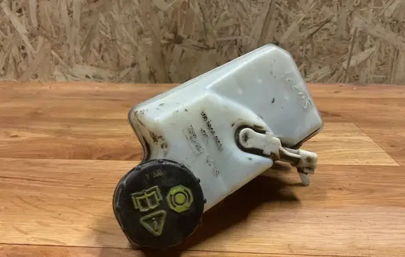 Ford Focus Master brake cylinder 03350891031