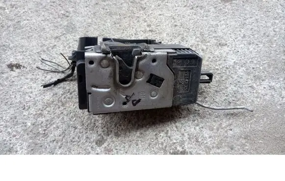 Opel Vectra C Front door lock
