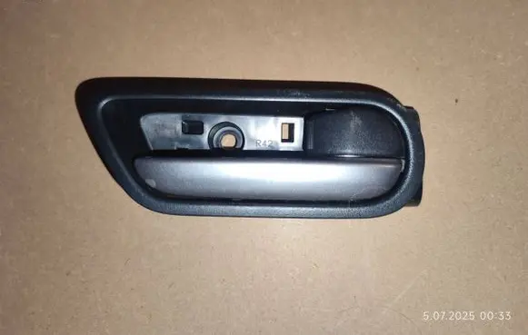 Mazda 3 II Rear door interior handle 