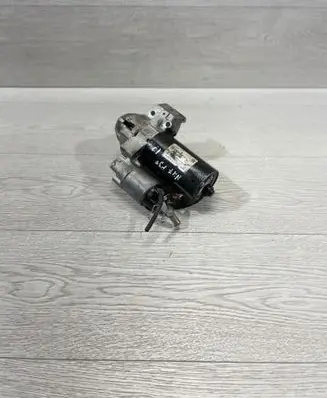 BMW 3 F30 F35 F31 Starter motor 8570238 20160109 0001148034