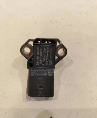 Volkswagen PASSAT CC Air pressure sensor 03G906051E 0281002977