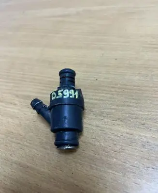 BMW X3 E83 Fuel injector D3768FA D5991