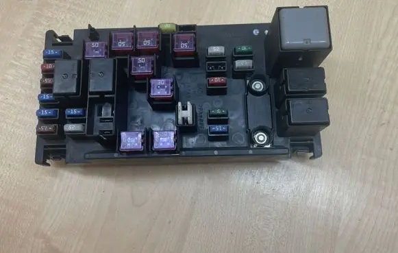 Subaru Forester SH Fuse box set MB100200B