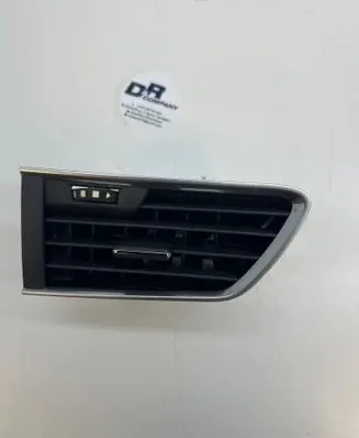 Peugeot 508 Dashboard side air vent grill/cover trim 9686445377 A1010108
