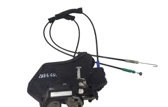 Toyota Corolla Verso AR10 Rear door lock A046693