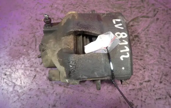 Volkswagen Golf Plus Front brake caliper