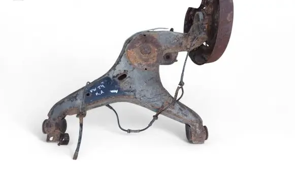 Rear wheel hub spindle/knuckle
