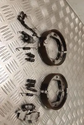BMW X5 E70 Handbrake/parking brake pads 6776642