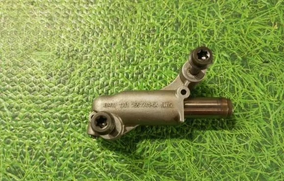 BMW X5M E70 Slide rail for timing chain 7557741