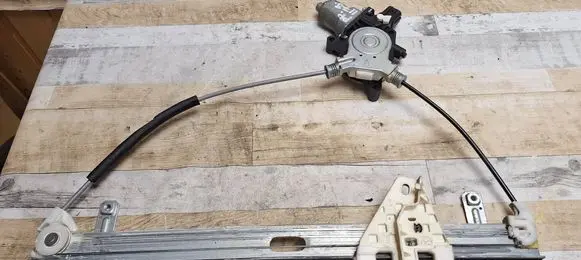 Honda FR-V Front door window regulator with motor