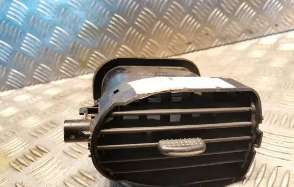Mercedes-Benz A W168 Dashboard air vent grill cover trim 1688300154