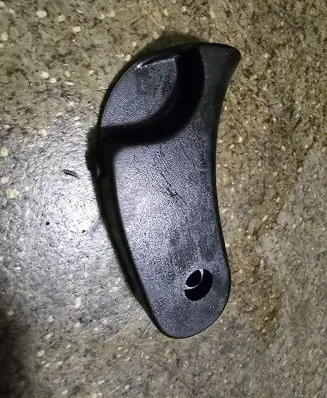 Engine bonnet (hood) release handle