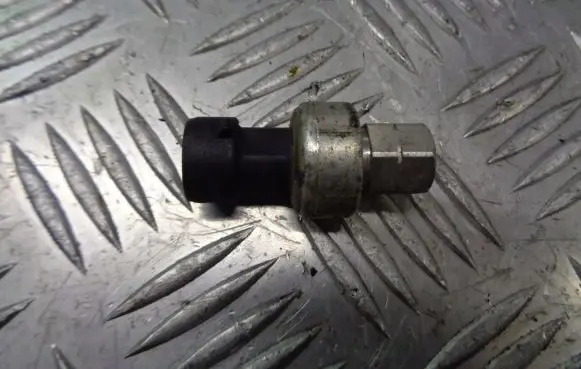Chevrolet Aveo Air conditioning (A/C) pressure sensor 2CP45-2