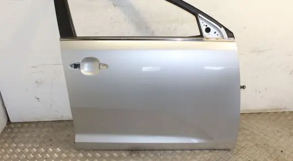 KIA Sportage Front door