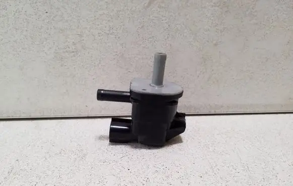 Toyota Corolla E210 E21 Valve vacuum 9091012275 1362007010
