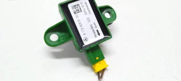 Mercedes-Benz C W204 Airbag deployment crash/impact sensor A1729056100 5WK44316