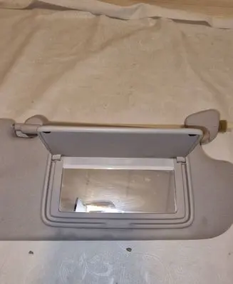 Infiniti Q50 Sun visor