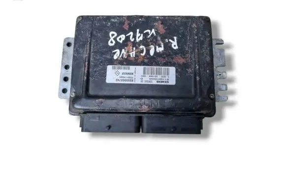 Renault Megane I Engine control unit/module ECU S110010004D 8200055742