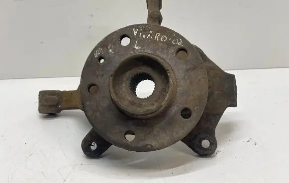 Opel Vivaro Front wheel hub