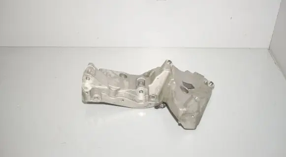 BMW 2 F45 Generator/alternator bracket 8620708 11168620708