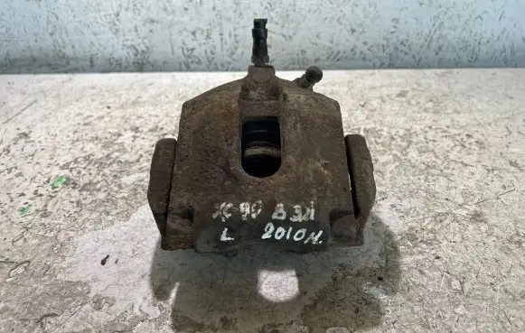Volvo XC90 Front brake caliper
