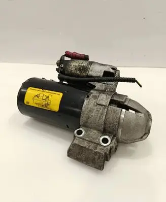 BMW 5 E60 E61 Starter motor 0001109070